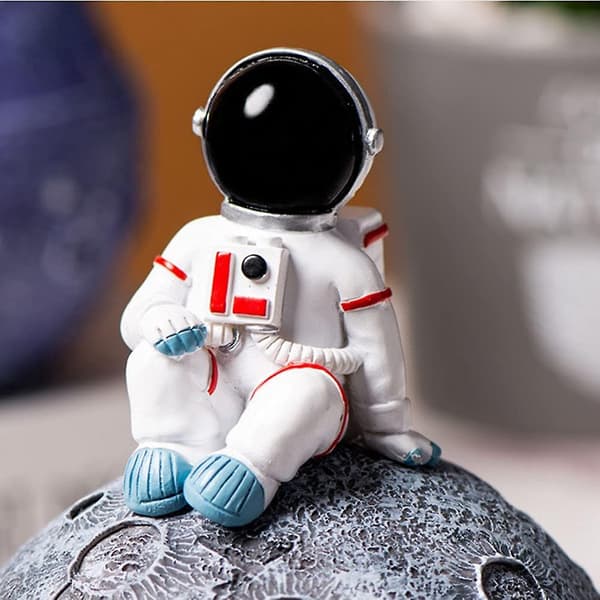 Askopp i Astronautform av Resin med Lock - Modern Heminredning - Dekorativ Astronaut - Mörkblå