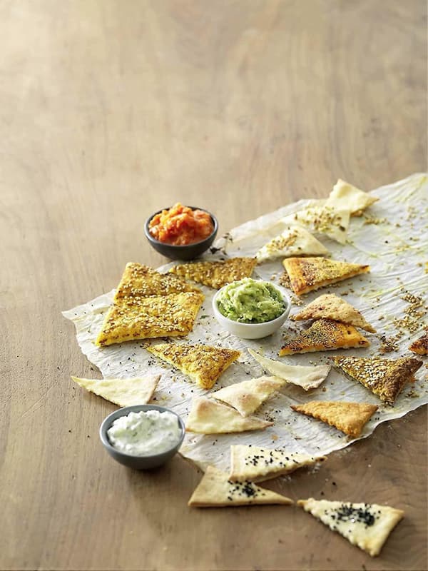 Kagerulle til at lave brødpinde, aperitifpinde og hjemmelavede forretter (Gul)