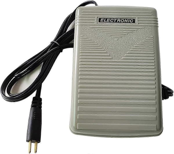Erstatningsfotpedal for Husqvarna Viking White 412314101 Sergermaskin