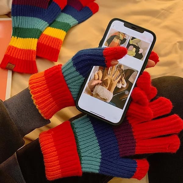 stickade handskar stretchiga pekskärm regnbågsränder -