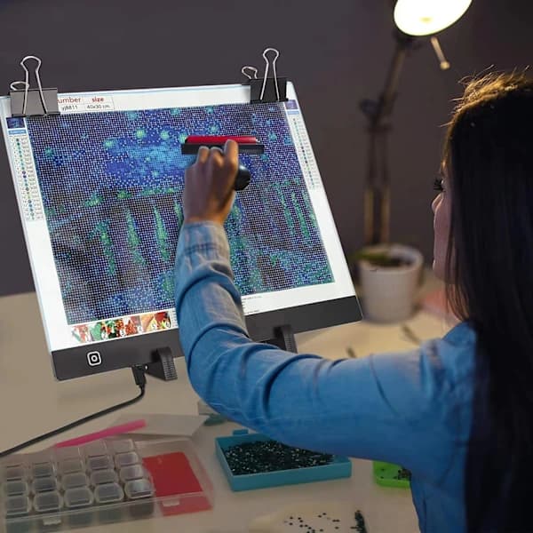 A4 LED Light Pad Copy Drawing Light Boxes Kids Adults Drawing Board for Diamond Painting Drawing Practice Artists, Adjustable Brightness