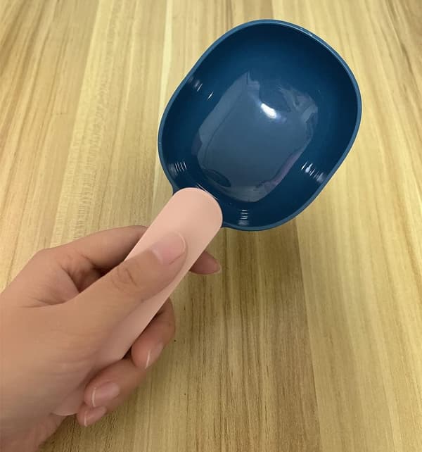 2 stk. Dyrefôrskje med ergonomisk poseklemme-håndtak for katter og valper