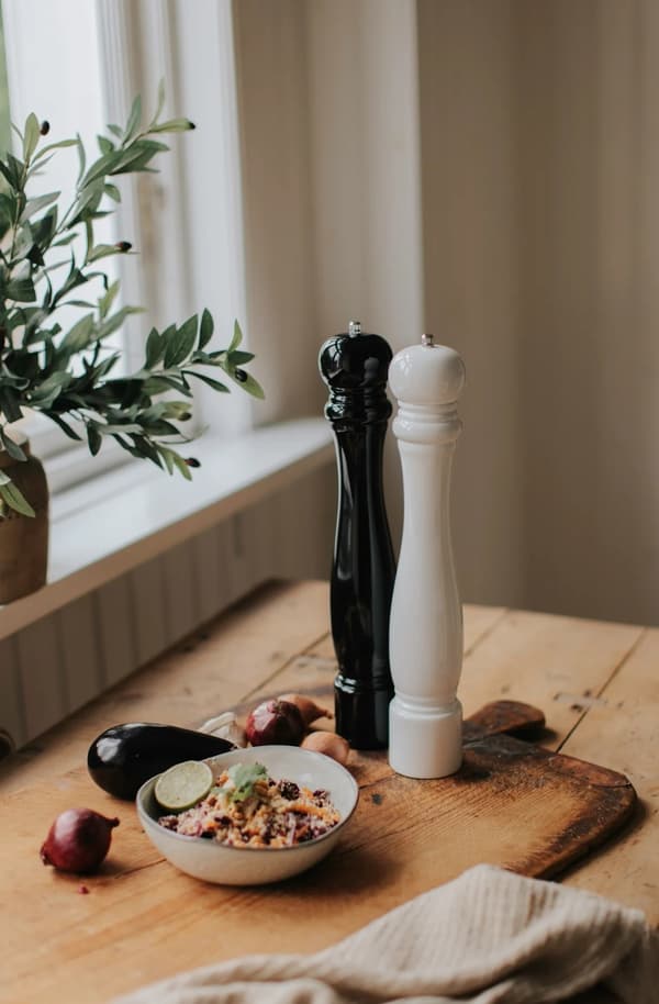 Dorre Salt & Pepper Mill Karou 40 cm Vit white