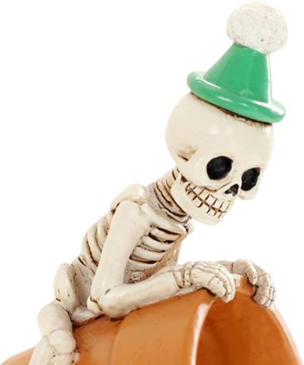 kranievase liggende horror-skelet-figur havepynt -