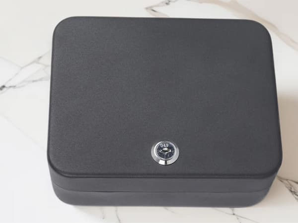 Metal Key Cabinet - Lockable Key Box for 20 Keys 784