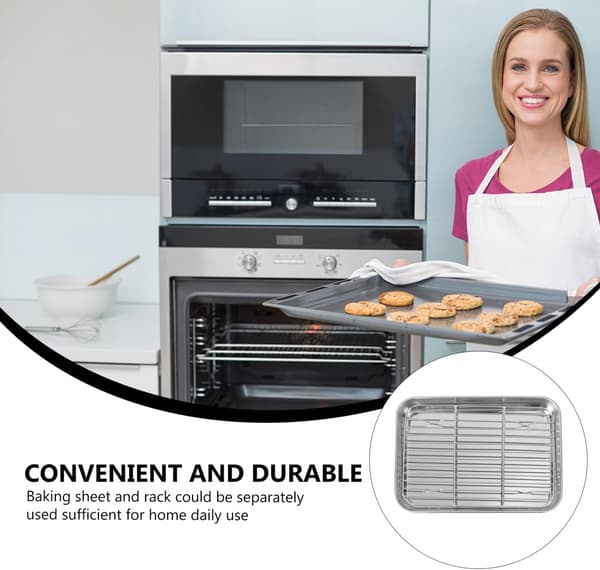1 roasting pan with rack, 32 x 22 x 4.8 cm; includes both rack and pan, detachable design.