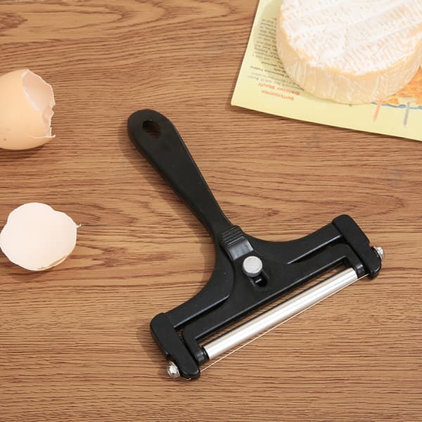 Efficient Aluminum Cheese Slicer for Quick and Easy Cleaning