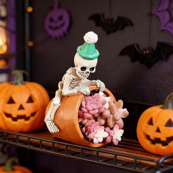 kranievase liggende horror-skelet-figur havepynt -