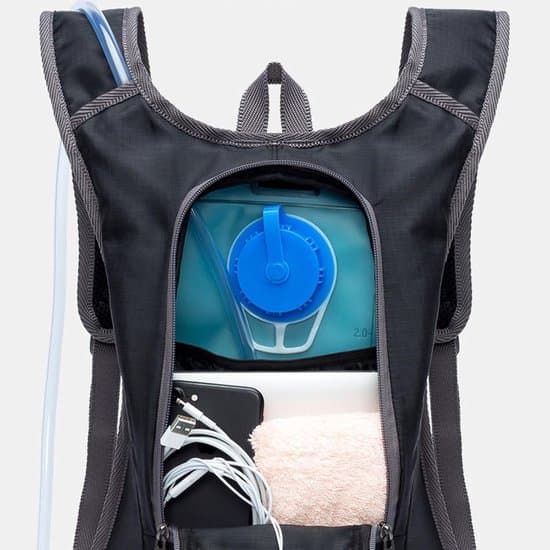 Hydration Backpack with Water Bladder, Lightweight Tear-Resistant Backpack with Drinking Tube, for Cycling Hiking Running Climbing, Black