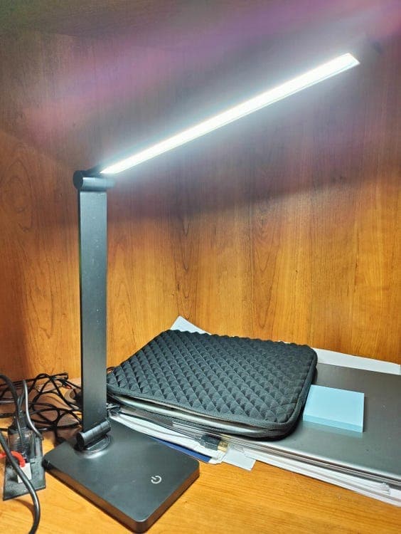 LED Desk Lamp with Touch Control – Dimmable Table Lamp for Home, Office & Bedroom