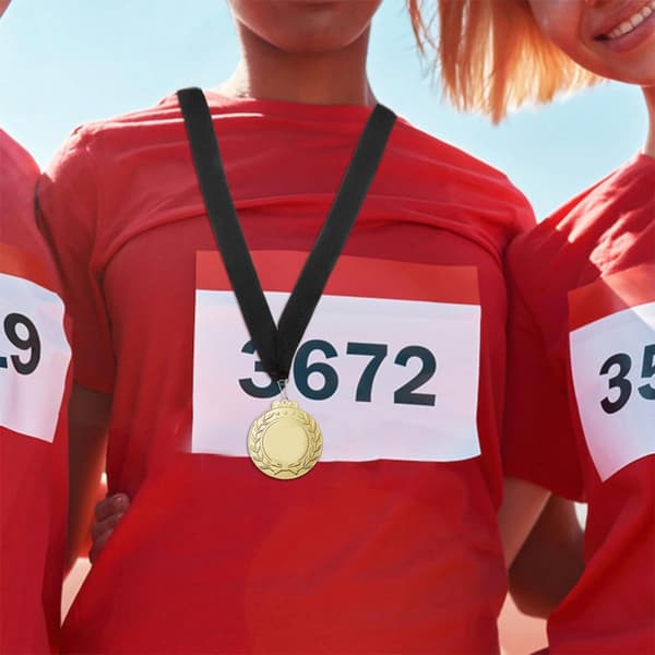 medaljebånd med trykknapper 20 stk. sort af polyester og let design til konkurrencer sportsbegivenheder -