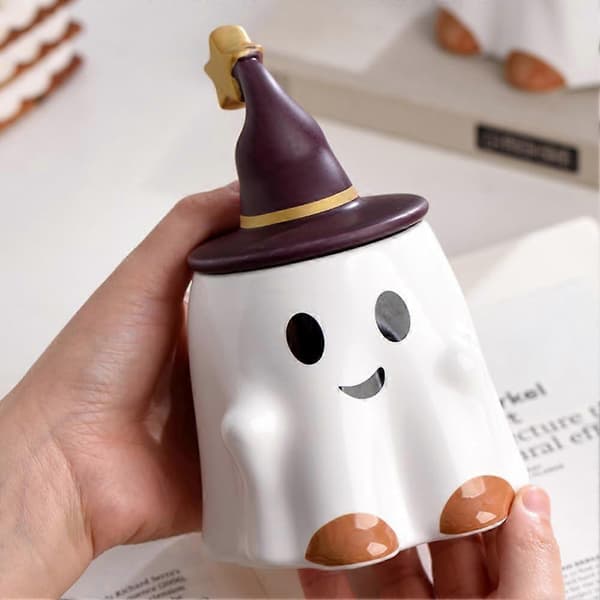 Funny Teacup, Ceramic 33 cl Halloween Coffee Mug with Lid - Friendly Ghost (White)