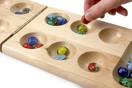 Tactic Games Deluxe Kalaha peltirasiassa 1