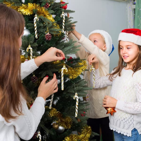 12-pakks med glitrende julepepperkaker til å henge på juletreet