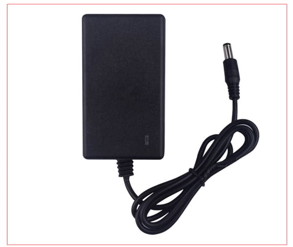 12V3A strømadapter Veggmontert