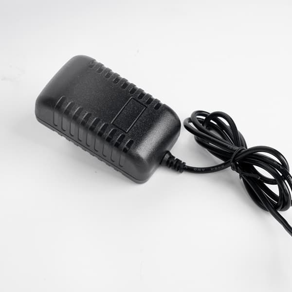 12V3A strømadapter Veggmontert