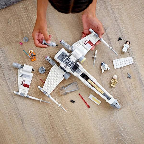 Luke Skywalkers X-Wing Fighter 75301 Fantastisk legetøjsbyggesæt til børn, ny KLB