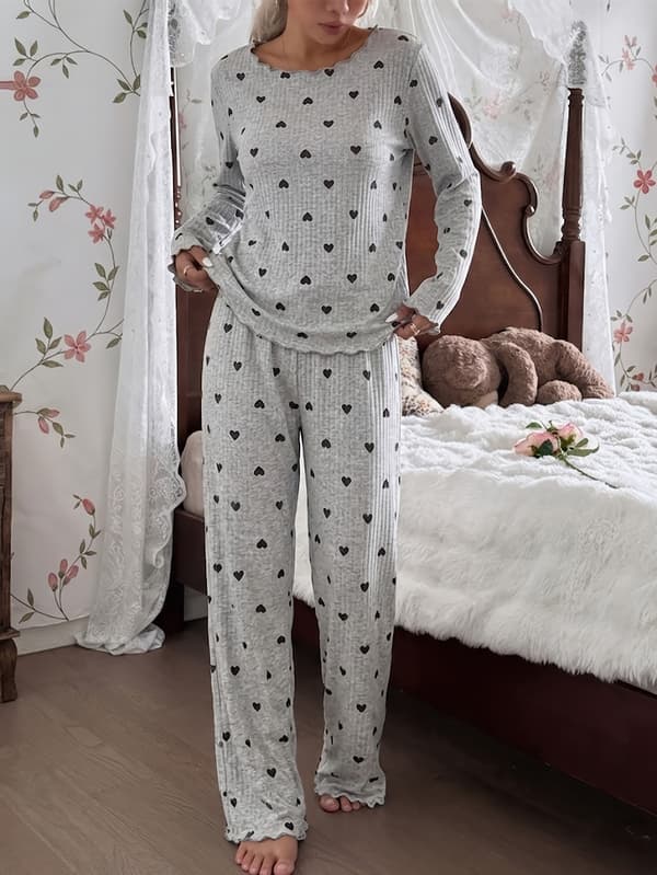Ribbat pyjamasset för dam med hjärtmönster, långärmad tröja och mysbyxor M Grey