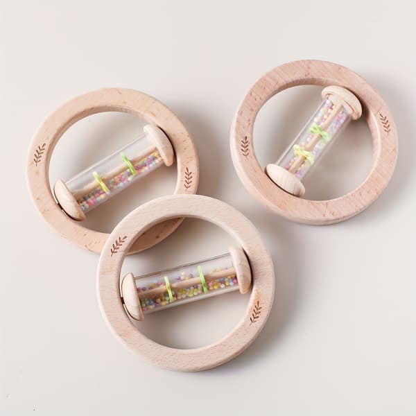 Regnlydrasleleke i tre - Sensorisk rangle for baby Toy