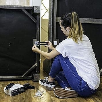 (4-pakning) Sofaklemmer i stål, sklisikre seksjonssofa-koblinger for sofa