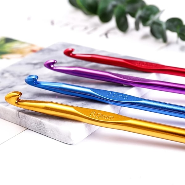 14 stycken Flerfärgad virkad stickgarn i aluminium 2-10 mm 14 pcs