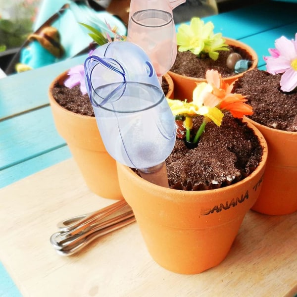 Automatisk vanningsenhet for planter med fugleformet spiss