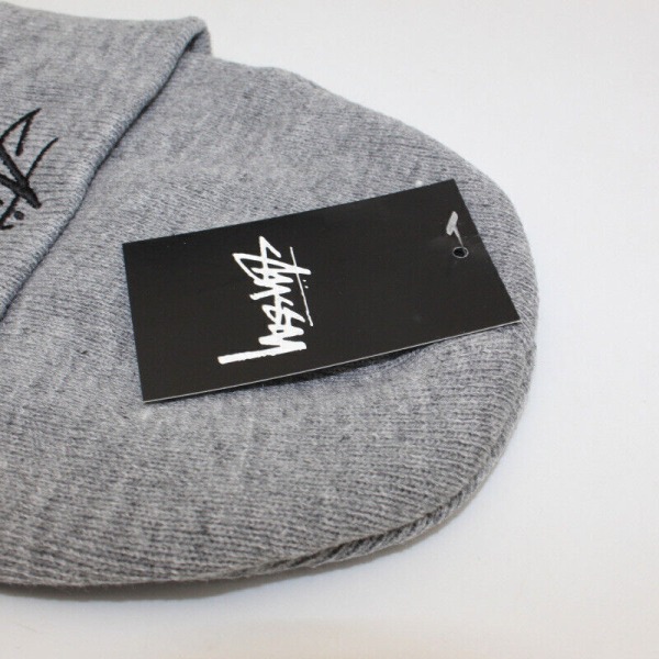 2023 Vinter stussy base hat med manchetter Nyt design kvinder mænd Black