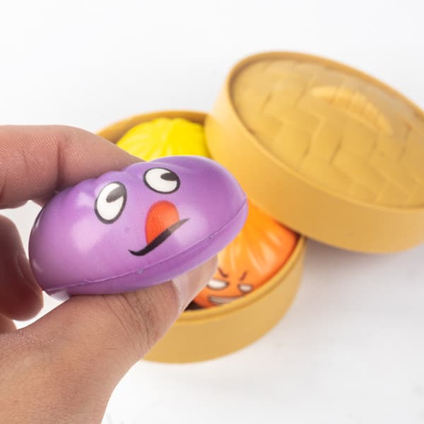 12 ST Steamer Smiley Squishy Långsamt Stigande Fidget Leksak Present