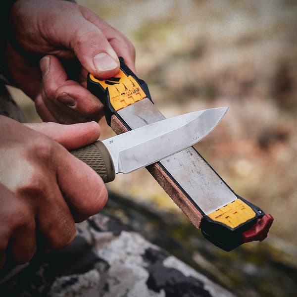 Work Sharp Guided Field Sharpener, kompakti matkustus- ja metsästysterävyystyökalu (BT)