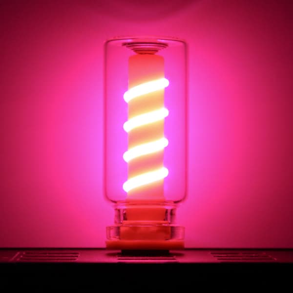 LED-jousilamppu | Kosketushimmennettävä USB-pöytävalaisin**Punainen valo Red light