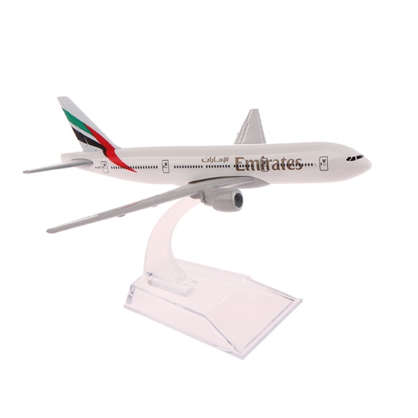 Modellfly i metall i skala 1:400 av Emirates Airlines 777