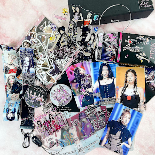 161 kpl Blackpink Born Pink -albumin lahjapakkaus - Blink-fanien lahja, fanituotteet, valokuvakortit, syntymäpäiväjuhlien koristeet Kpop-kaulanauhatarrat