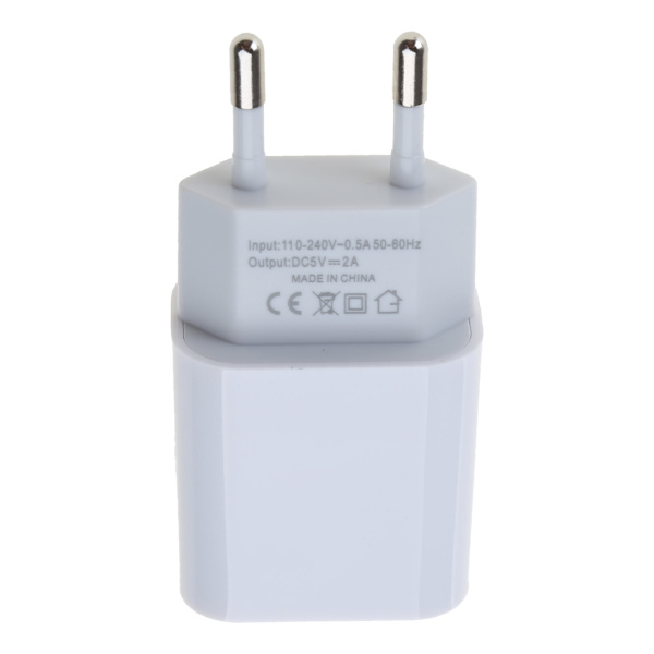 3-porttinen USB-työpöydän laturi Työpöydän latausasema asennetaan 2,0 tuuman / 50 mm läpireikään sovittimella ja 1,5 m virtajohdolla