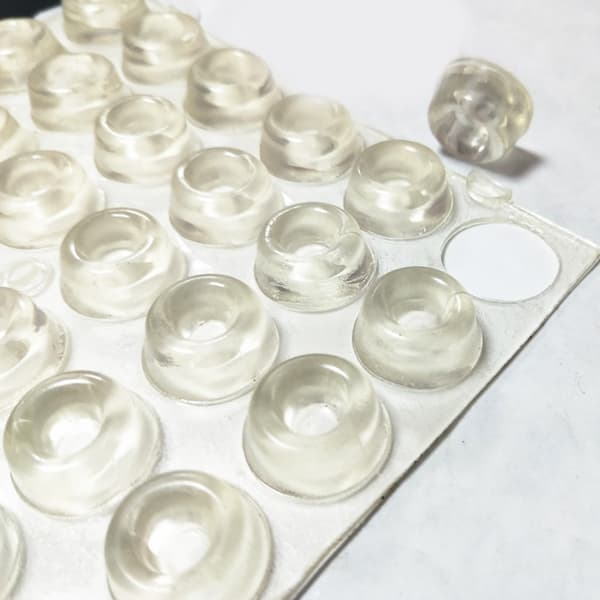 12 stk gjennomsiktige selvklebende stopper gummidemper buffer skap