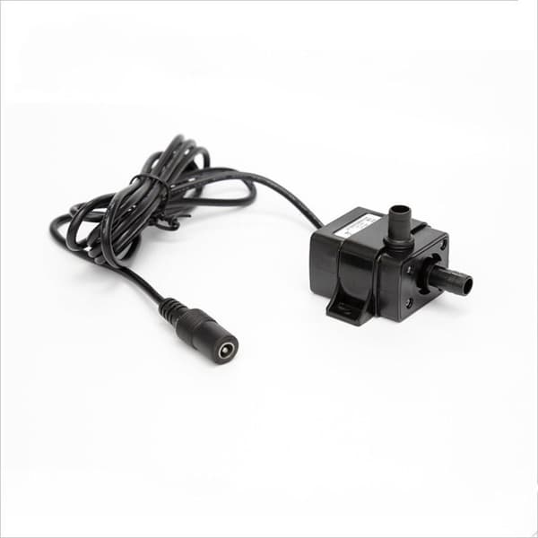 Pieni 12V vesipumppu DC harjaton