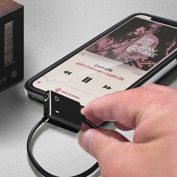 Adapter för ljud och laddning iPhone till Lightning och Jack 3,5 mm Hona Svart Svart