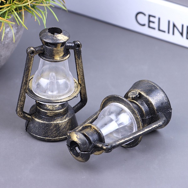 Dukkehust Mini Glødende Kerosinlampe Vegglampe LED Belysning