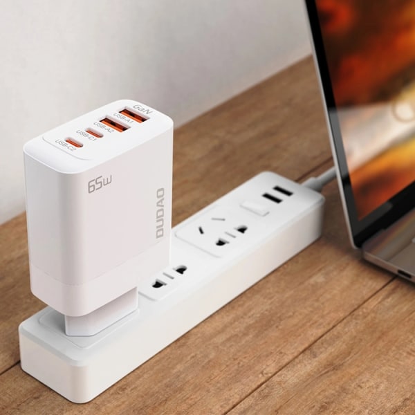 Dudao vegglader A65EU GaN 2xUSB-A/2xUSB-C PD 65W - Hvit 90