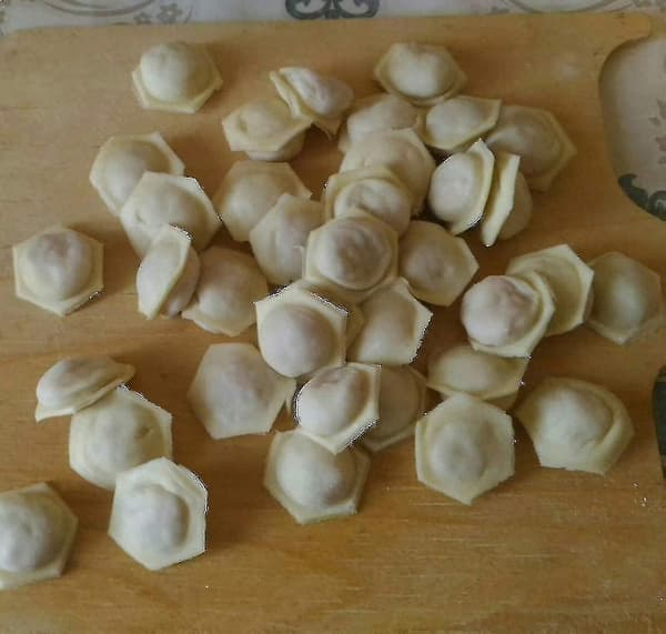Pelmeni form, dejform, 37 hullers aluminiumslegering dejform (qb)