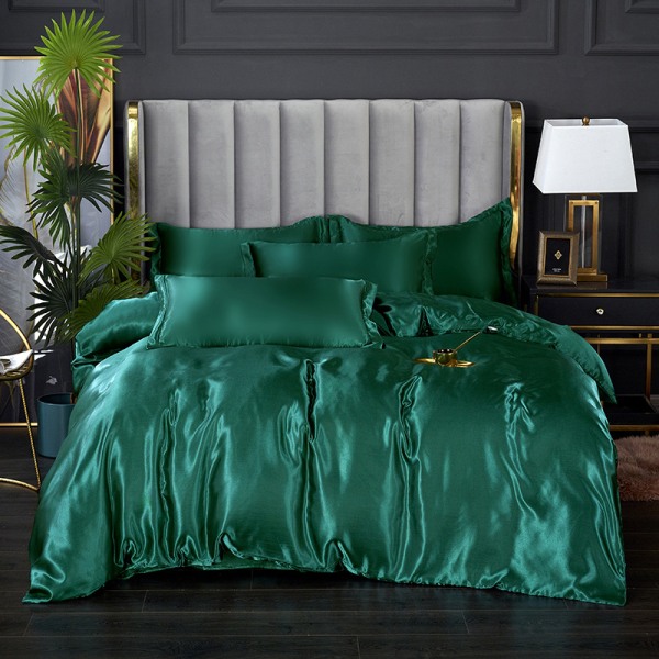 Four sets of green sheets, duvet covers and pillowcases