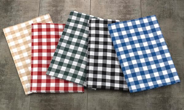 Rektangulær Gingham Plaid Dug, Vaskbar, Perfekt til Indendørs og Udendørs, Ideel til Picnics og Udendørsfester (140 x 180, Sort)