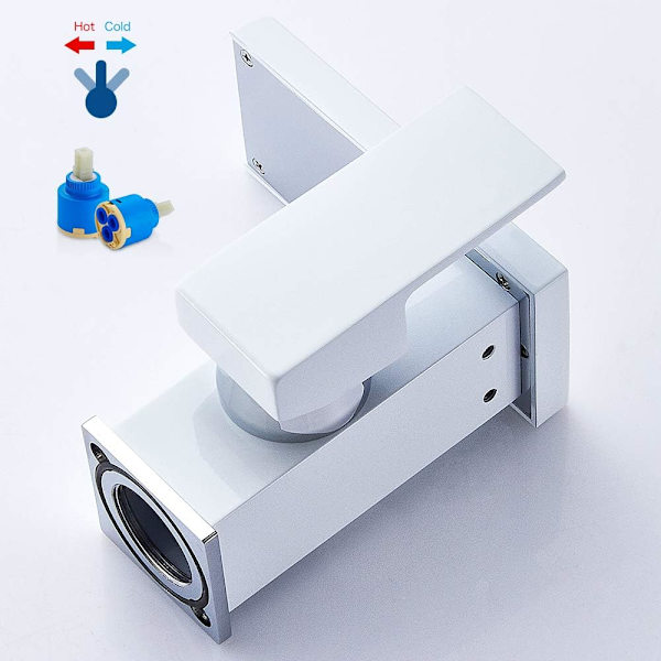 Vandfald LED-badekararmatur, lav hvid short
