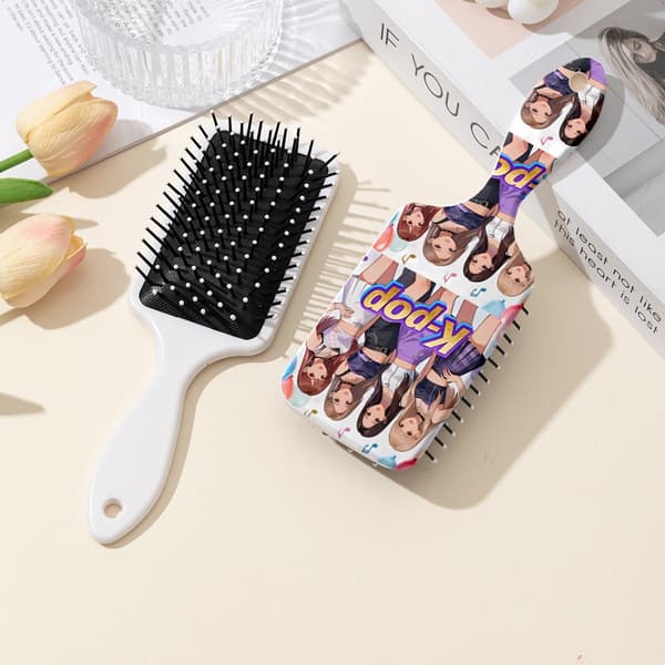 K-Pop Print Luftpute Hårbørste, Hodebunnsmassasje Flokeløsende Kam for Hårstyling A