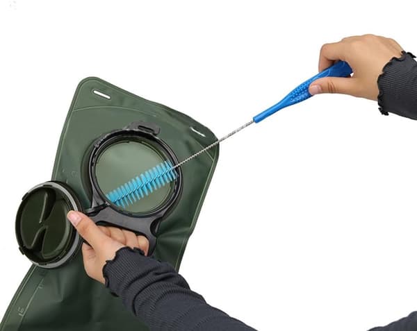 Rengöringskit för vätskeblåsa - 4-i-1 flaskborstset med torkställ - För CamelBak Blå
