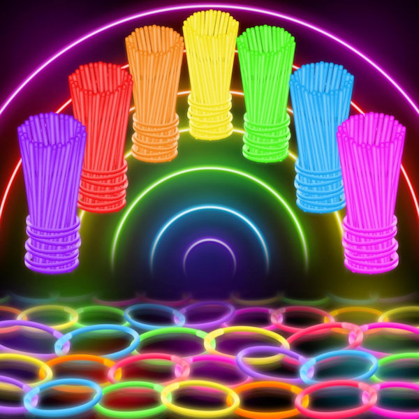 100 Ultrakirkasta Glow Stick -ranneketta ja -kaulakorua - Paketti 8\" Glowstick-juhlaherkkuja