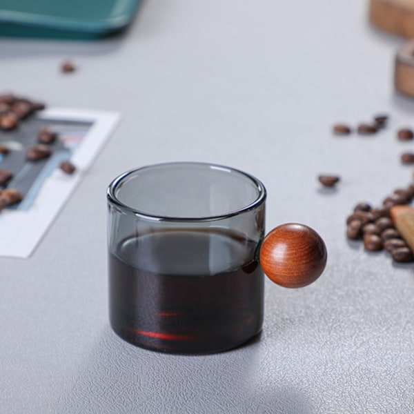 Fargerike Glasskaffe Kopper med Treballhåndtak Stilig Drikkemugg Vannkopp for Te Kaffe Latte Transparent Svart Transparent Black 220ml