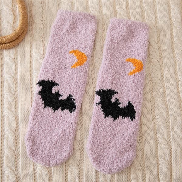 Halloween-serie trendiga damkorallfleece-strumpor höst- och vinterstil varma tjocka golvstrumpor sovstrumpor (5 st)
