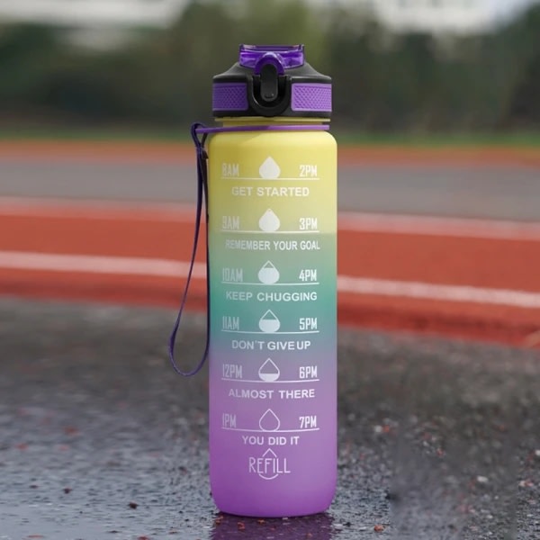 Sportsdrikkeflaske i plast, 1000 ml - på lager Yellow&Purple