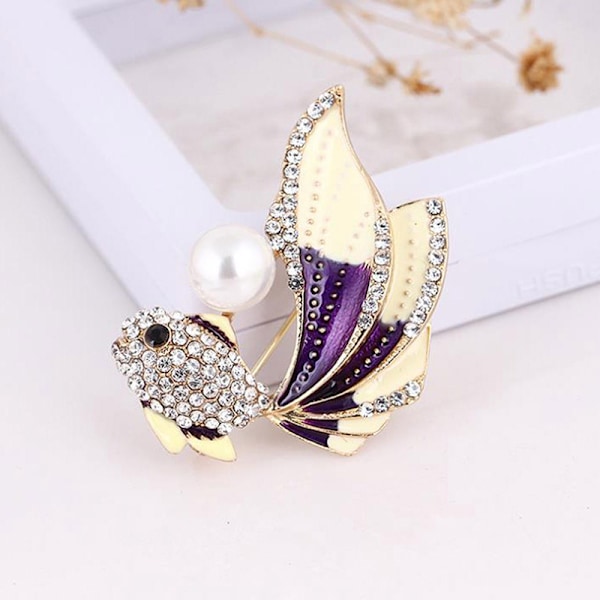 1pc kristall strass guldfisk broscher kvinnor brosch pin tyg A2