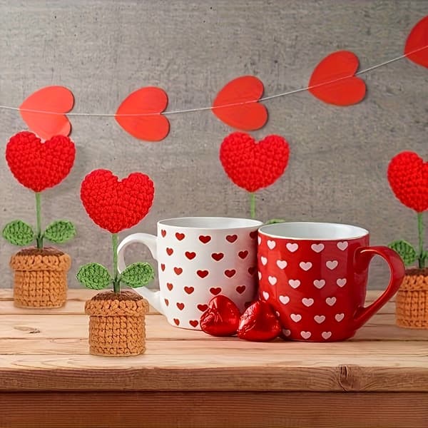 Hjerteformet kunstig rose i vevd potte, rød polyesterblomstdekor for Valentinsdag, Morsdag, hjem